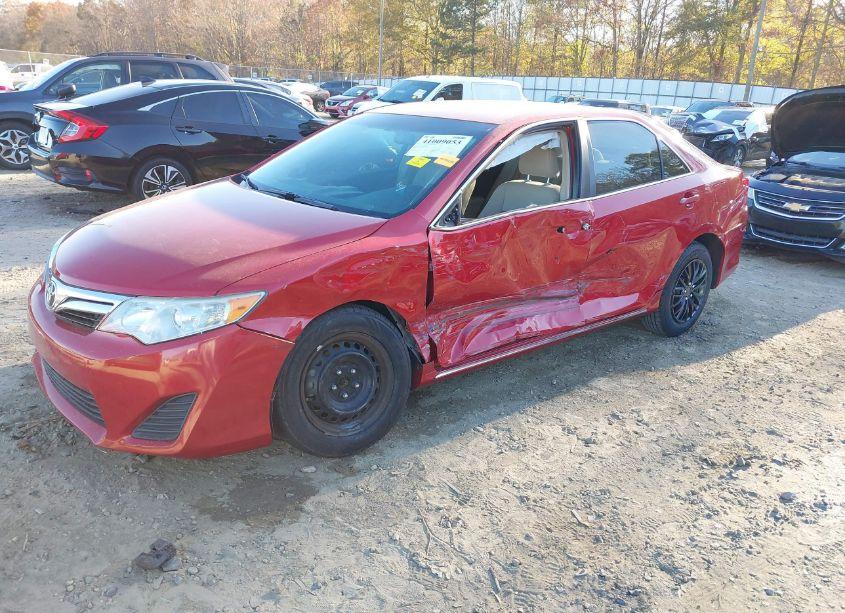 Photo 2 of 2013 Toyota Camry LE (VIN 4T1BF1FK1DU704434)