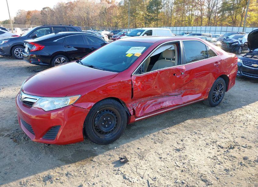 Photo 6 of 2013 Toyota Camry LE (VIN 4T1BF1FK1DU704434)