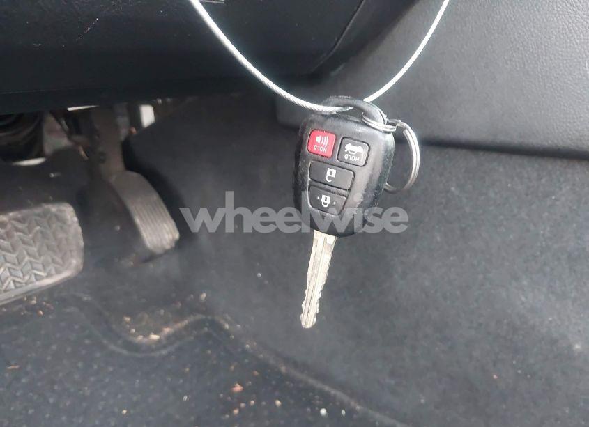 Photo 11 of 2013 Toyota Camry SE (VIN 4T1BF1FK1DU720911)