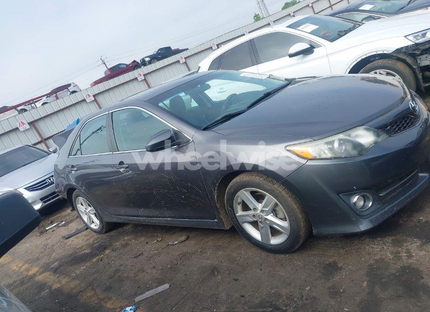 Photo 13 of 2013 Toyota Camry SE (VIN 4T1BF1FK1DU720911)