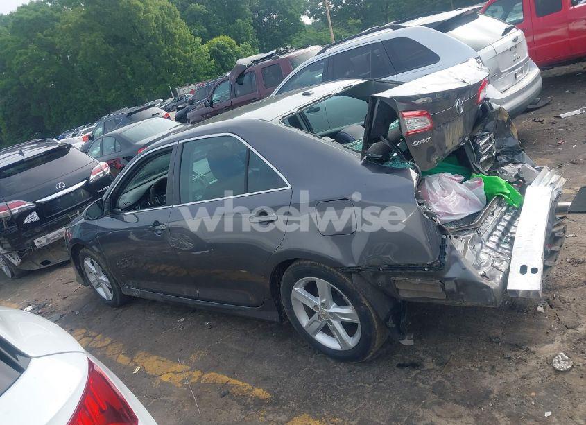 Photo 14 of 2013 Toyota Camry SE (VIN 4T1BF1FK1DU720911)