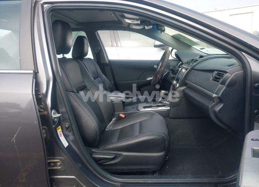 Photo 5 of 2013 Toyota Camry SE (VIN 4T1BF1FK1DU720911)