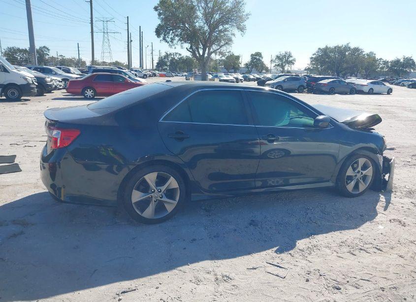 Photo 13 of 2014 Toyota Camry SE SPORT (VIN 4T1BF1FK1EU319201)