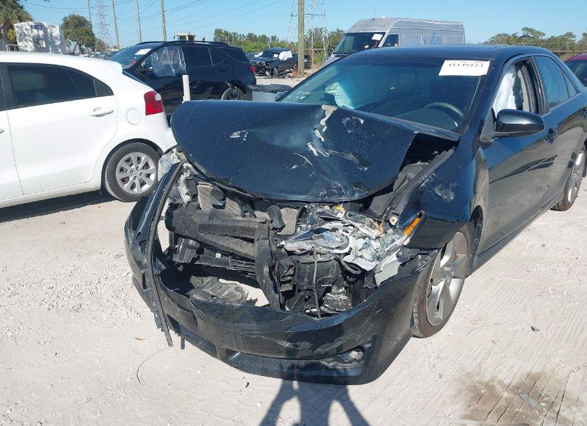 Photo 6 of 2014 Toyota Camry SE SPORT (VIN 4T1BF1FK1EU319201)