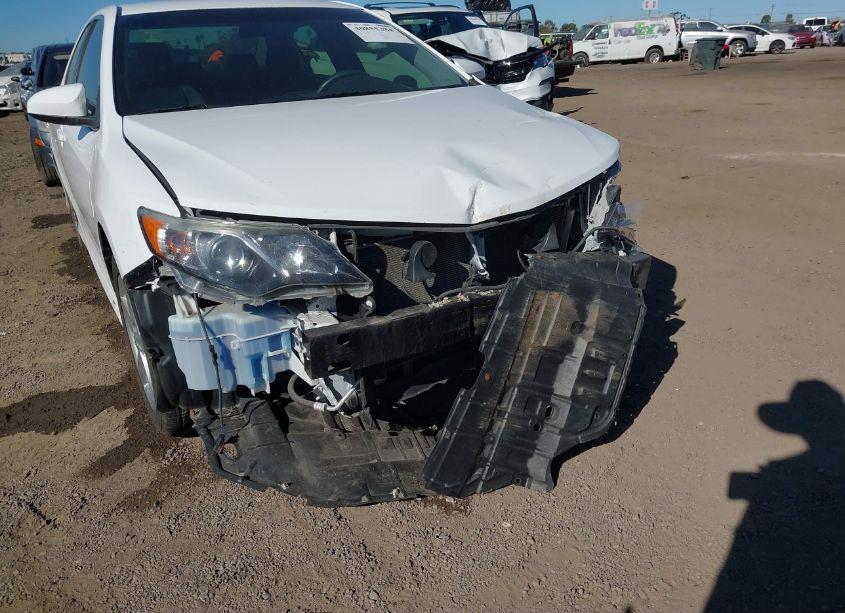 Photo 6 of 2014 Toyota Camry SE (VIN 4T1BF1FK1EU338041)