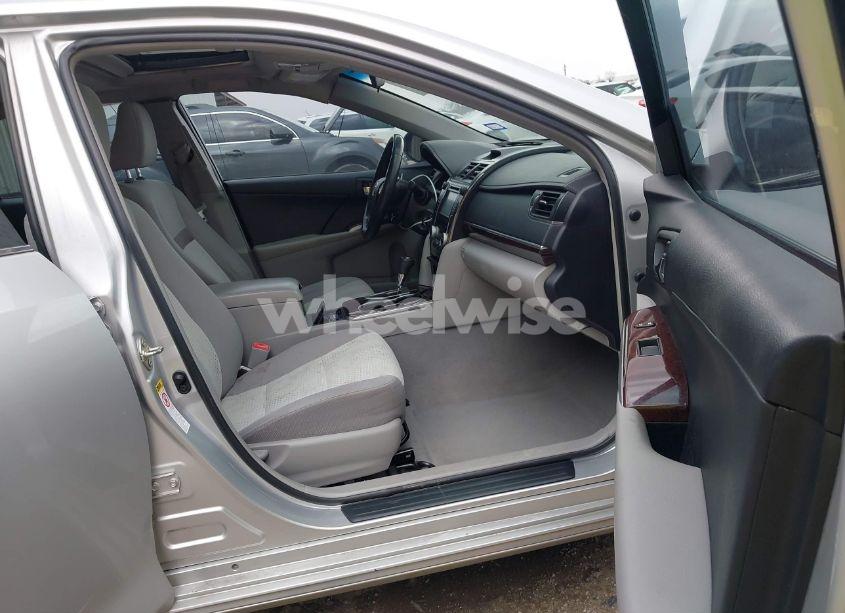 Photo 5 of 2014 Toyota Camry XLE (VIN 4T1BF1FK1EU357642)