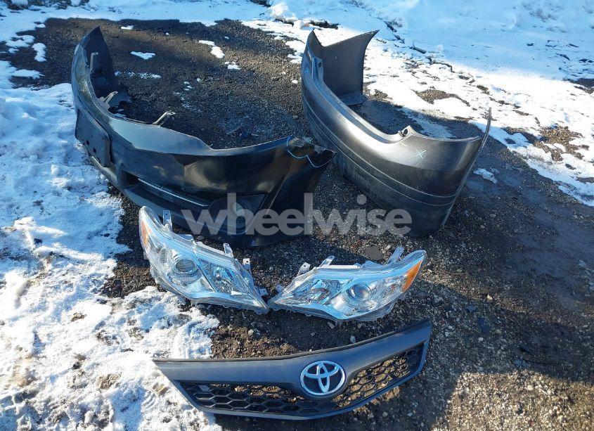 Photo 12 of 2014 Toyota Camry SE (VIN 4T1BF1FK1EU364123)