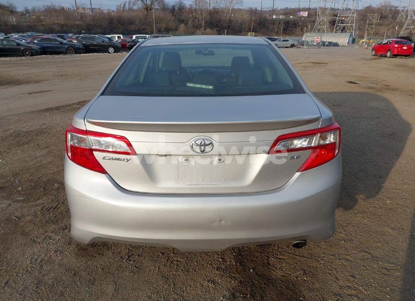 Photo 17 of 2014 Toyota Camry SE (VIN 4T1BF1FK1EU379706)