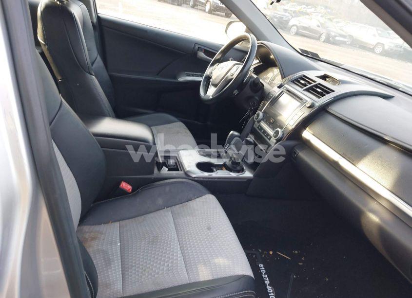 Photo 5 of 2014 Toyota Camry SE (VIN 4T1BF1FK1EU379706)