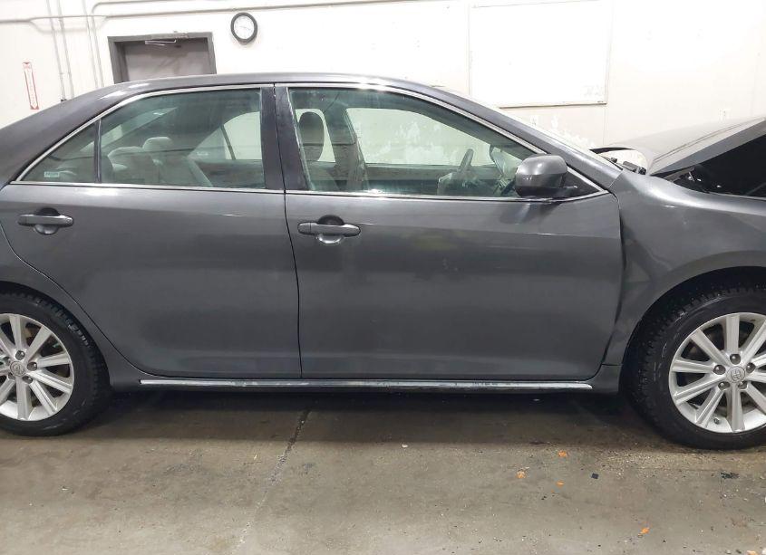 Photo 13 of 2014 Toyota Camry LE (VIN 4T1BF1FK1EU387496)