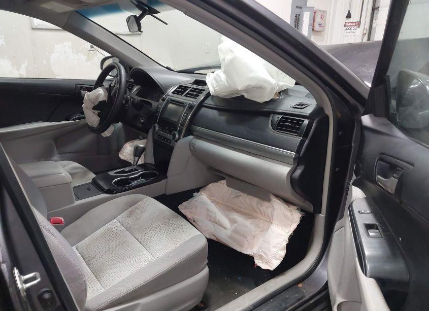 Photo 5 of 2014 Toyota Camry LE (VIN 4T1BF1FK1EU387496)