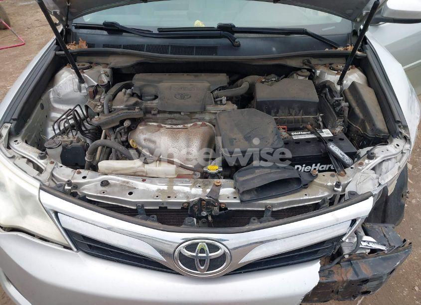 Photo 10 of 2014 Toyota Camry LE (VIN 4T1BF1FK1EU401820)