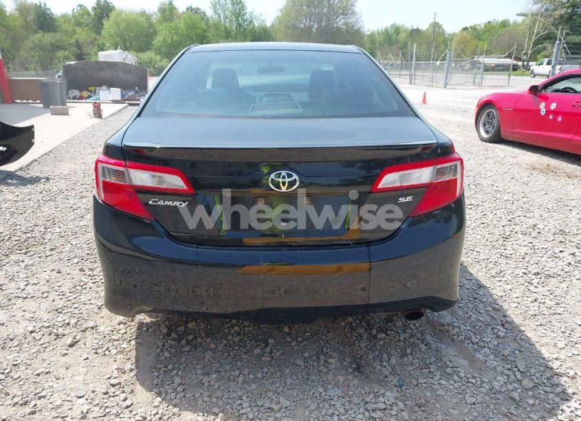 Photo 17 of 2014 Toyota Camry SE (VIN 4T1BF1FK1EU424661)