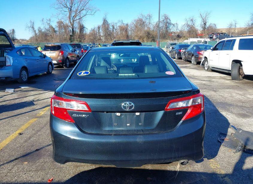 Photo 16 of 2014 Toyota Camry SE (VIN 4T1BF1FK1EU446224)