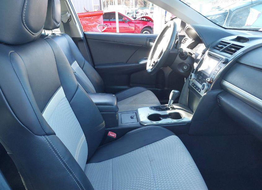 Photo 5 of 2014 Toyota Camry SE (VIN 4T1BF1FK1EU446224)