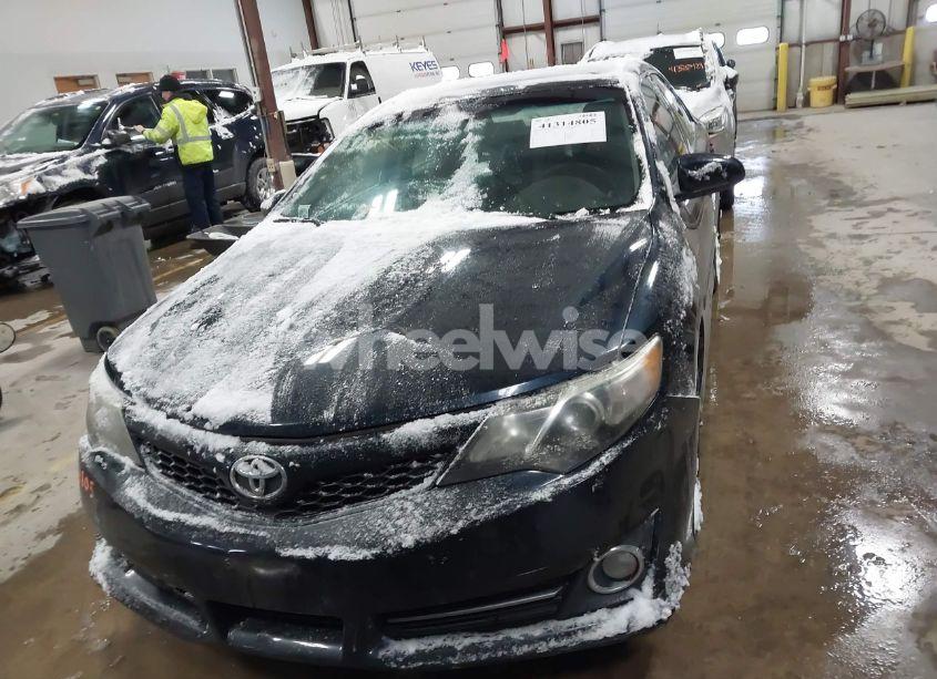 Photo 12 of 2014 Toyota Camry SE (VIN 4T1BF1FK1EU462973)