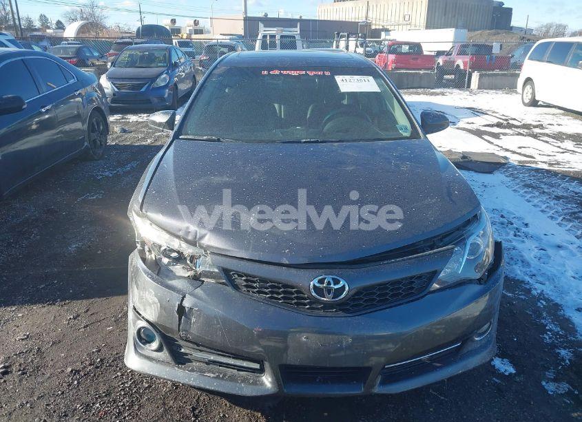Photo 12 of 2014 Toyota Camry SE SPORT (VIN 4T1BF1FK1EU469230)