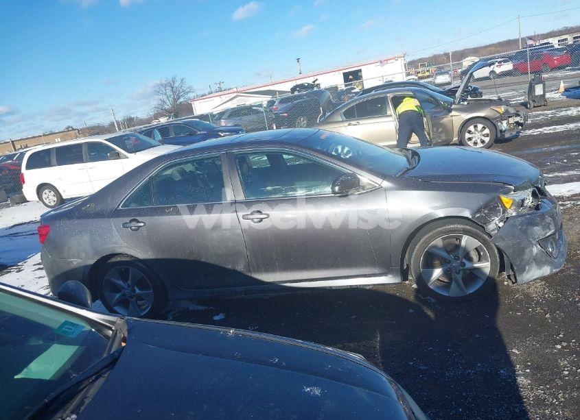 Photo 13 of 2014 Toyota Camry SE SPORT (VIN 4T1BF1FK1EU469230)