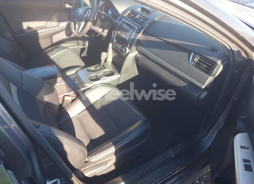 Photo 5 of 2014 Toyota Camry SE SPORT (VIN 4T1BF1FK1EU469230)