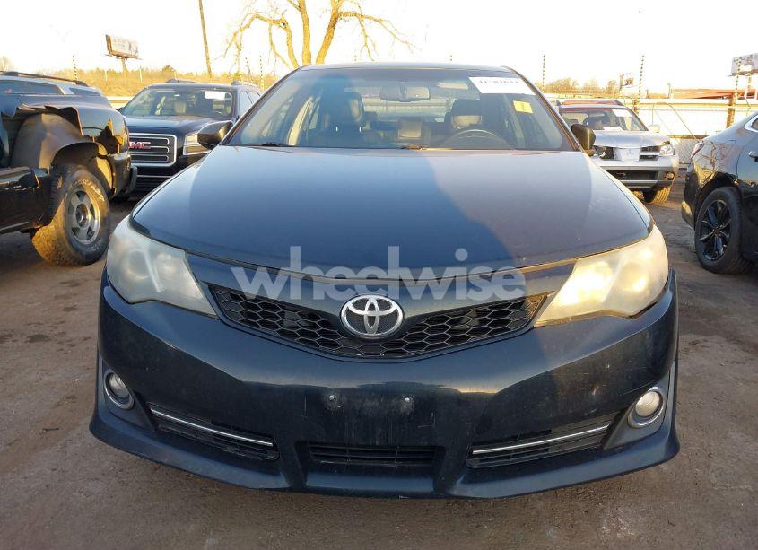 Photo 12 of 2014 Toyota Camry SE (VIN 4T1BF1FK1EU473021)