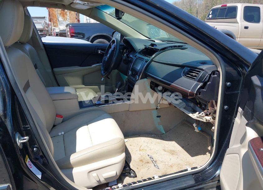 Photo 5 of 2014 Toyota Camry XLE (VIN 4T1BF1FK1EU755336)