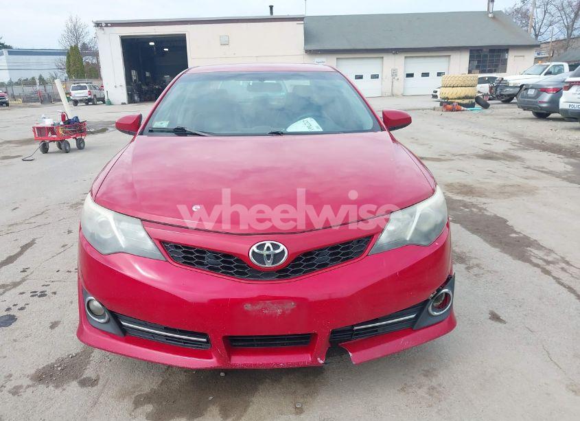 Photo 12 of 2014 Toyota Camry SE (VIN 4T1BF1FK1EU758494)