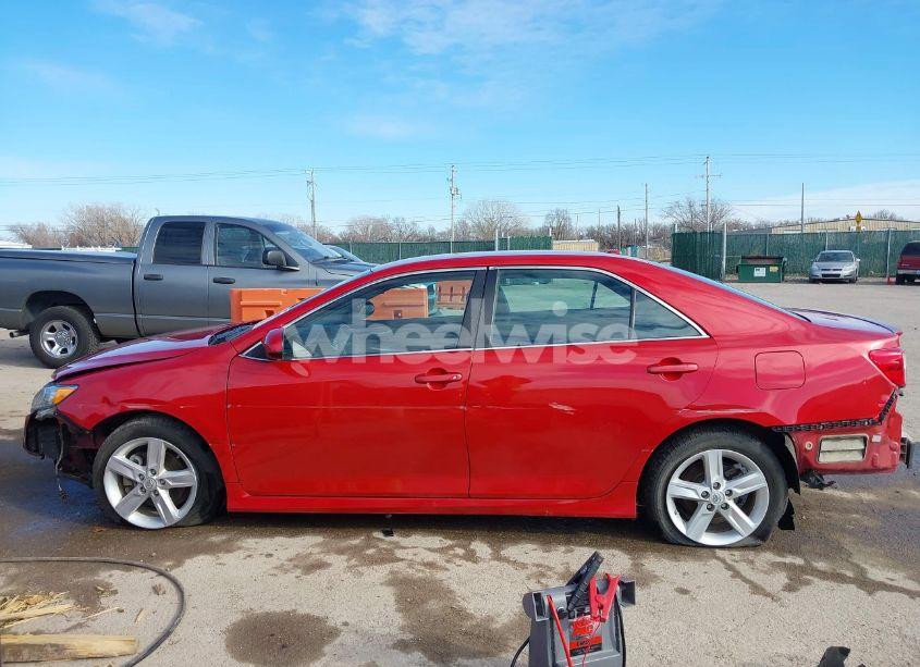 Photo 15 of 2014 Toyota Camry SE (VIN 4T1BF1FK1EU790796)