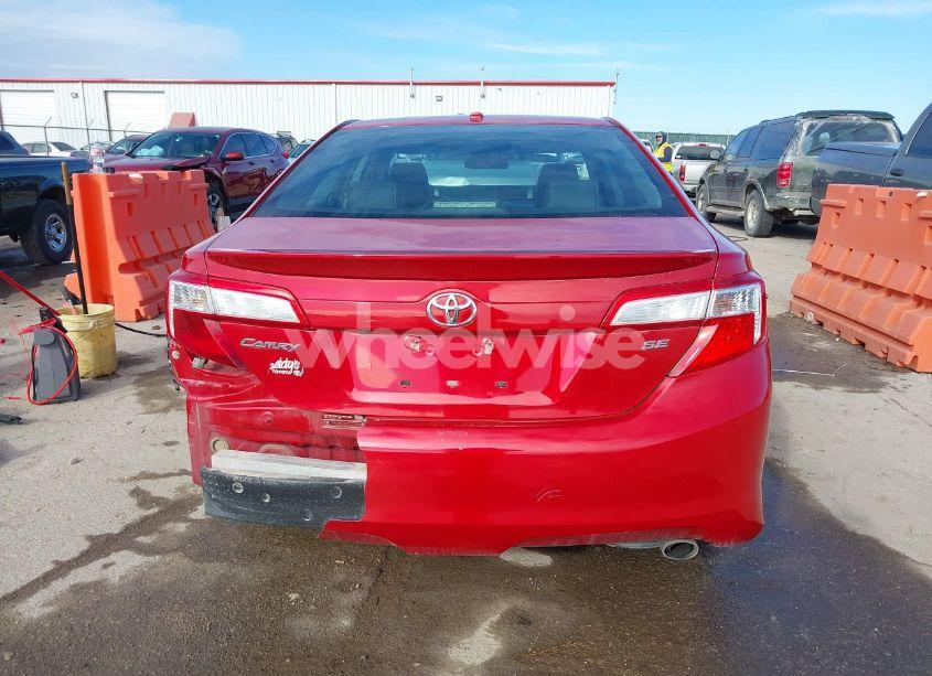 Photo 17 of 2014 Toyota Camry SE (VIN 4T1BF1FK1EU790796)