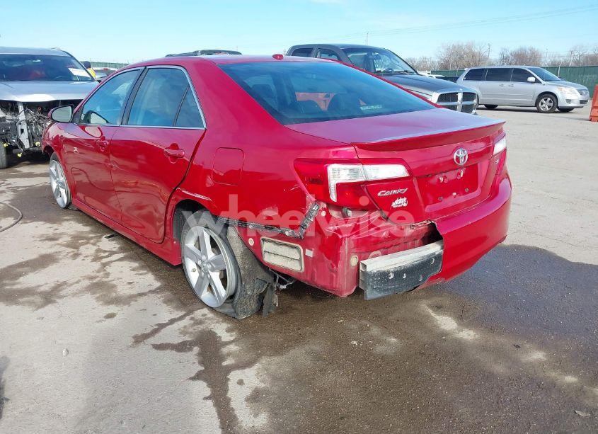 Photo 3 of 2014 Toyota Camry SE (VIN 4T1BF1FK1EU790796)