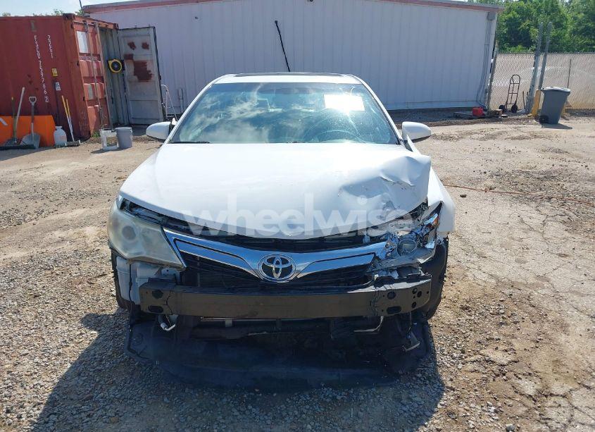 Photo 13 of 2014 Toyota Camry XLE (VIN 4T1BF1FK1EU806205)