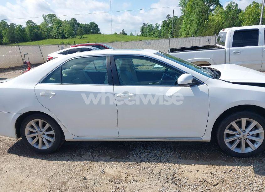 Photo 14 of 2014 Toyota Camry XLE (VIN 4T1BF1FK1EU806205)