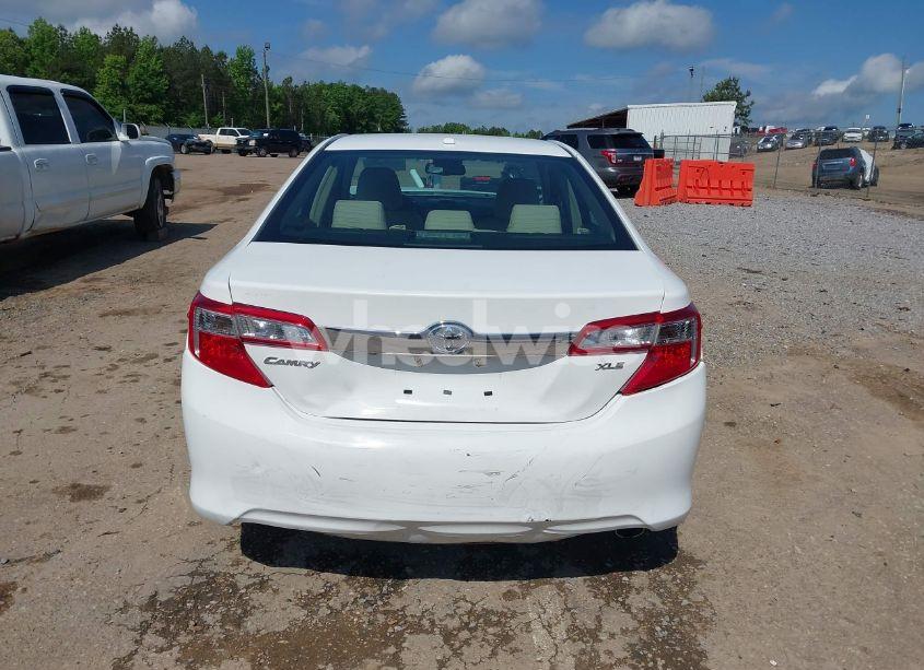 Photo 17 of 2014 Toyota Camry XLE (VIN 4T1BF1FK1EU806205)