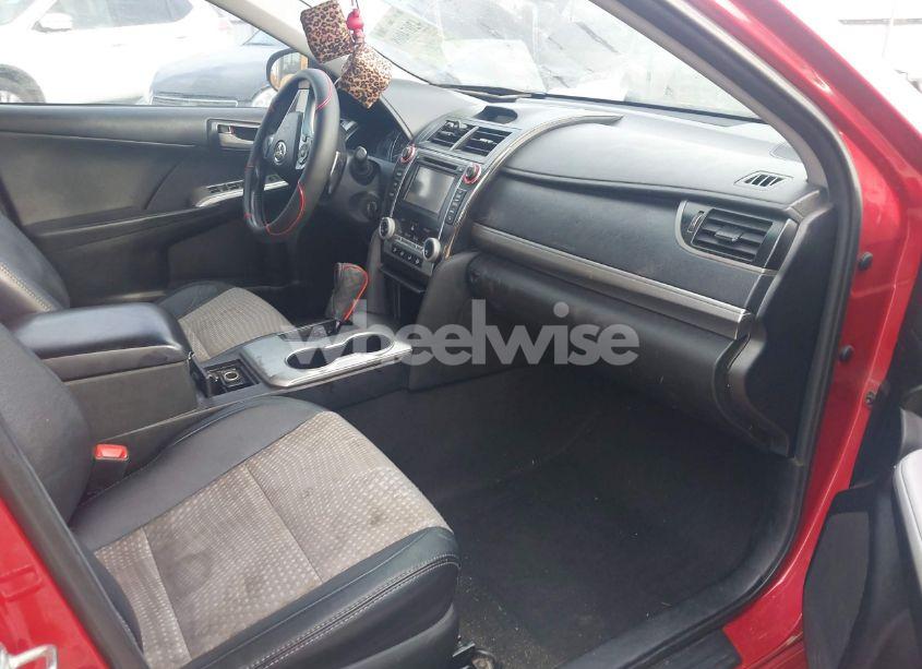 Photo 5 of 2014 Toyota Camry SE (VIN 4T1BF1FK1EU809282)