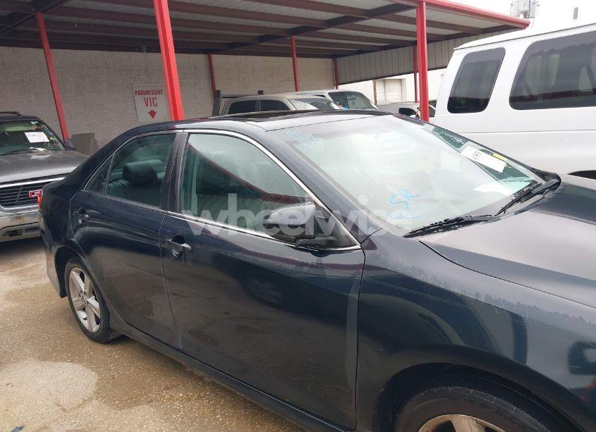 Photo 13 of 2014 Toyota Camry SE (VIN 4T1BF1FK1EU837373)