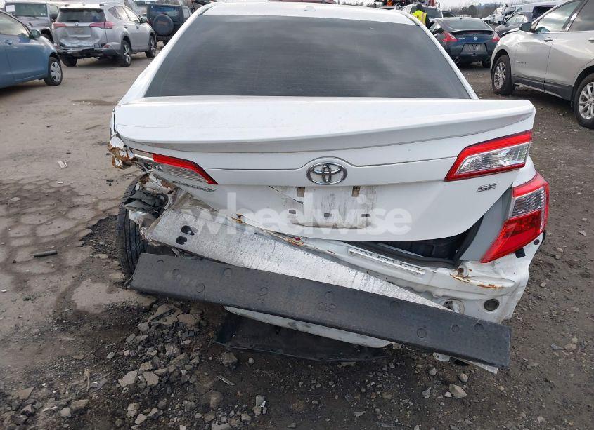 Photo 16 of 2014 Toyota Camry SE (VIN 4T1BF1FK1EU861480)