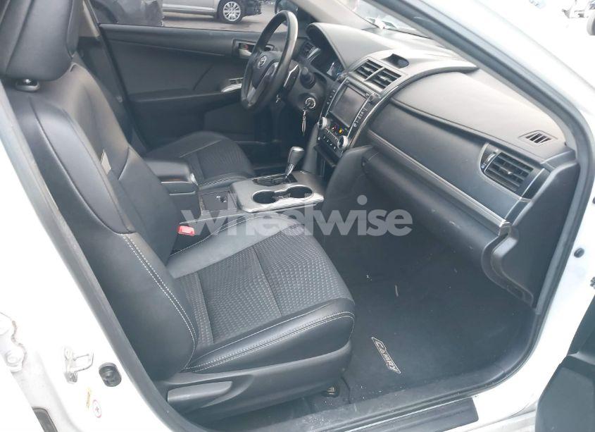 Photo 5 of 2014 Toyota Camry SE (VIN 4T1BF1FK1EU861480)