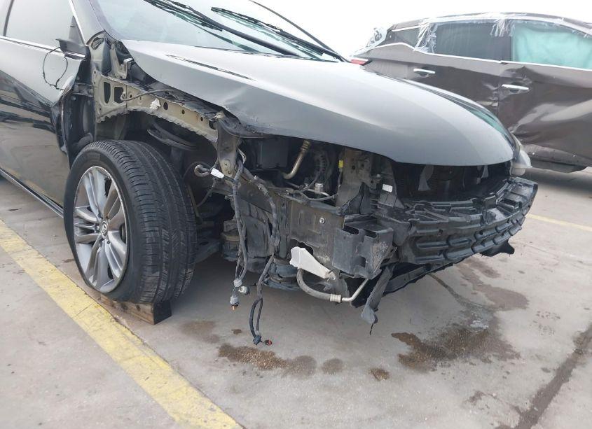 Photo 6 of 2015 Toyota Camry SE (VIN 4T1BF1FK1FU020731)