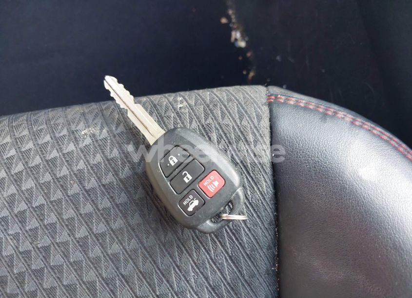 Photo 11 of 2015 Toyota Camry SE (VIN 4T1BF1FK1FU021779)