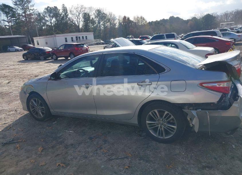 Photo 14 of 2015 Toyota Camry SE (VIN 4T1BF1FK1FU021779)