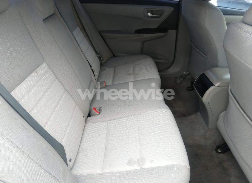 Photo 8 of 2015 Toyota Camry LE (VIN 4T1BF1FK1FU026383)