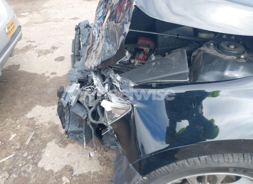 Photo 6 of 2015 Toyota Camry SE (VIN 4T1BF1FK1FU028652)