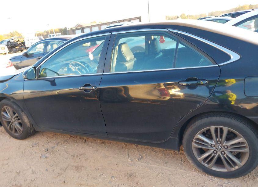 Photo 14 of 2015 Toyota Camry SE (VIN 4T1BF1FK1FU058251)