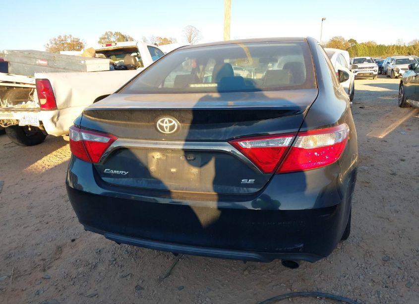 Photo 16 of 2015 Toyota Camry SE (VIN 4T1BF1FK1FU058251)