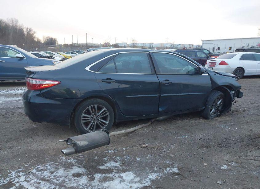 Photo 13 of 2015 Toyota Camry SE (VIN 4T1BF1FK1FU064809)