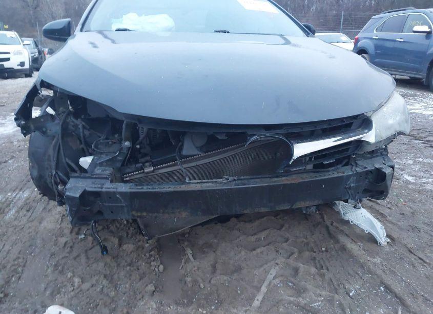 Photo 6 of 2015 Toyota Camry SE (VIN 4T1BF1FK1FU064809)