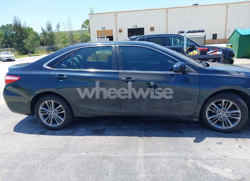 Photo 13 of 2015 Toyota Camry SE (VIN 4T1BF1FK1FU072635)