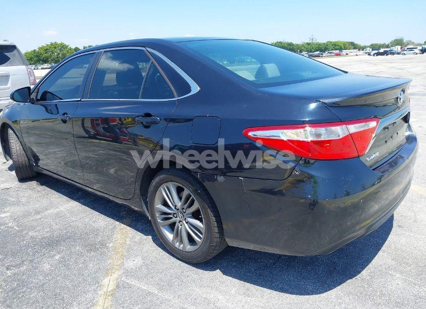 Photo 6 of 2015 Toyota Camry SE (VIN 4T1BF1FK1FU072635)