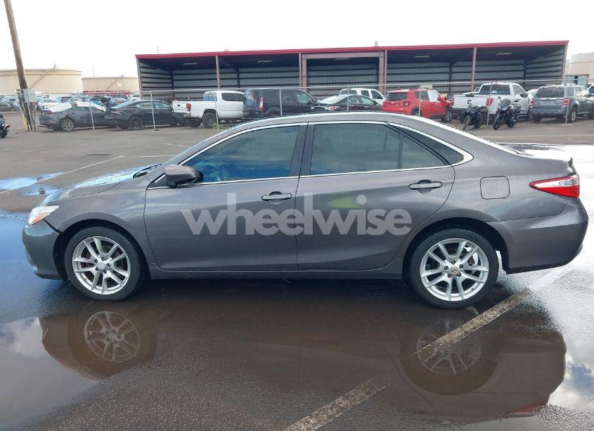 Photo 14 of 2015 Toyota Camry LE/SE/XLE/XSE (VIN 4T1BF1FK1FU072697)