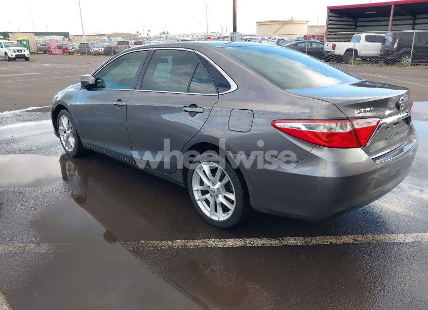 Photo 3 of 2015 Toyota Camry LE/SE/XLE/XSE (VIN 4T1BF1FK1FU072697)