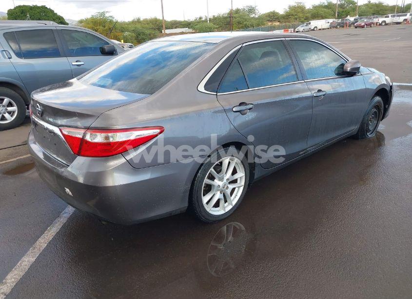 Photo 4 of 2015 Toyota Camry LE/SE/XLE/XSE (VIN 4T1BF1FK1FU072697)
